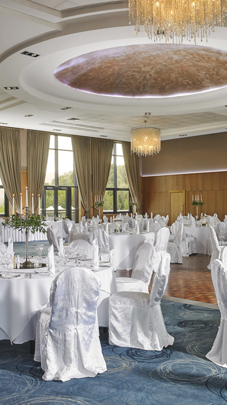 Wedding Table Setting and Bar